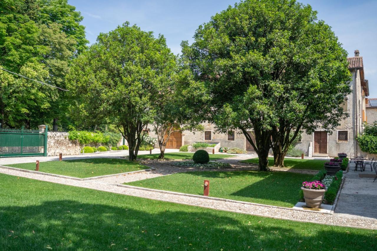 Villa Dafne Valpolicella B&B Adults Only, No Smoking, No Pets Сант'Амброджо-ді-Вальполічелла Екстер'єр фото